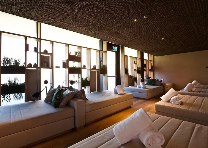 The Hide شقة فيلمز